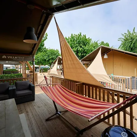 Glamping
